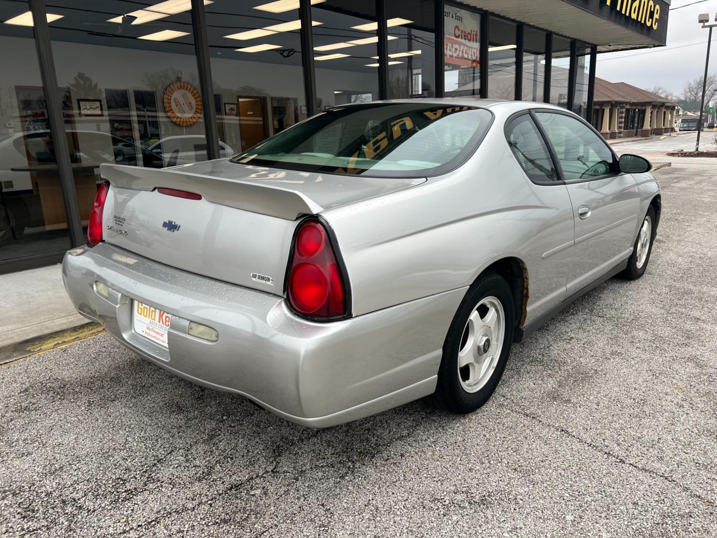 2005 Medium Gray Metallic Chevrolet Monte Carlo LS (2G1WW12E159) with an 3.4L V6 OHV 12V engine, 4-Speed Automatic transmission, located at 1633 W Kimberly, Davenport, IA, 52806, (563) 323-5341, 41.559456, -90.598732 - Photo#3